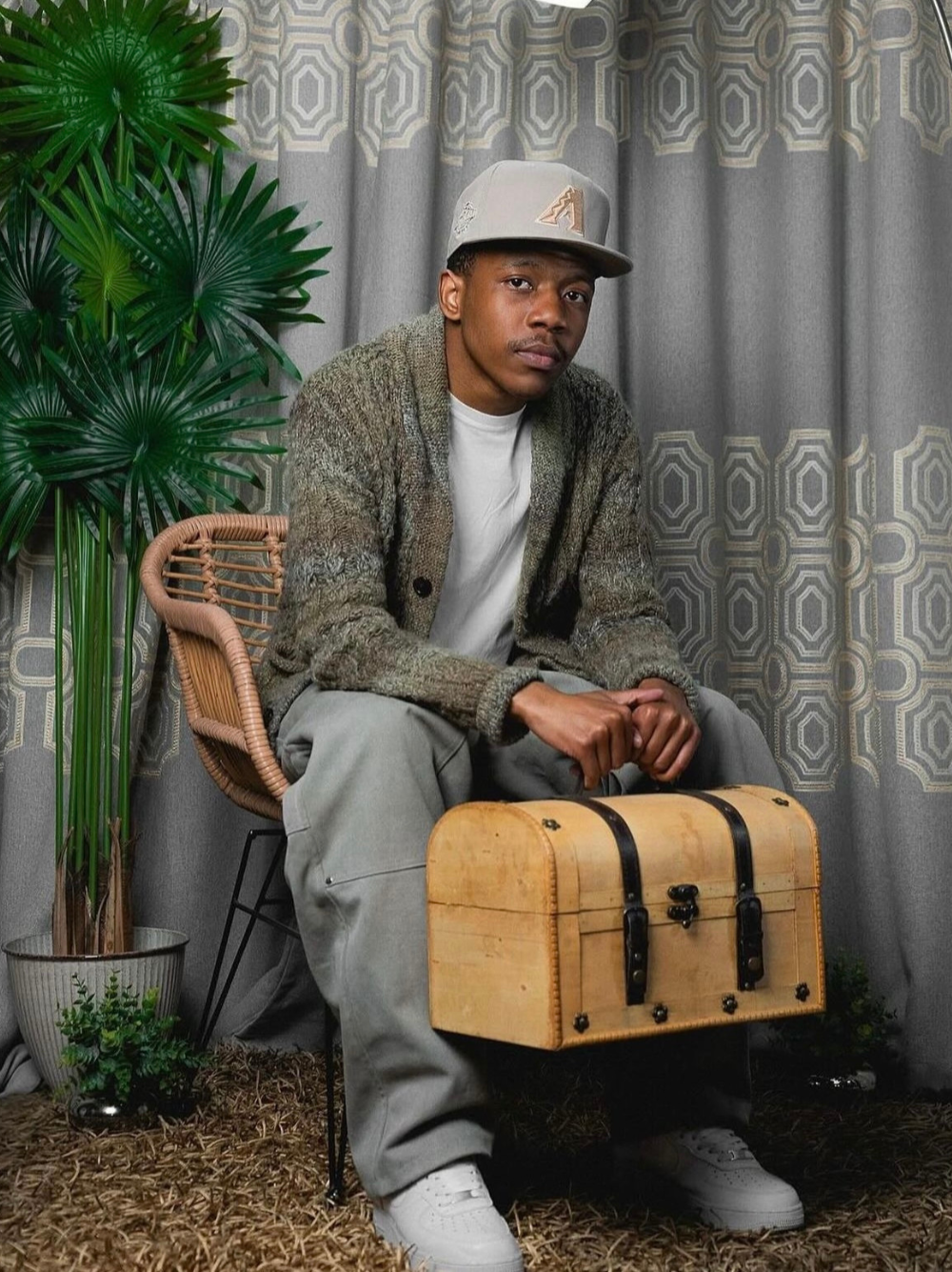 Insnidy pants unseen grail. local brands south africa. streetwear. men and women.