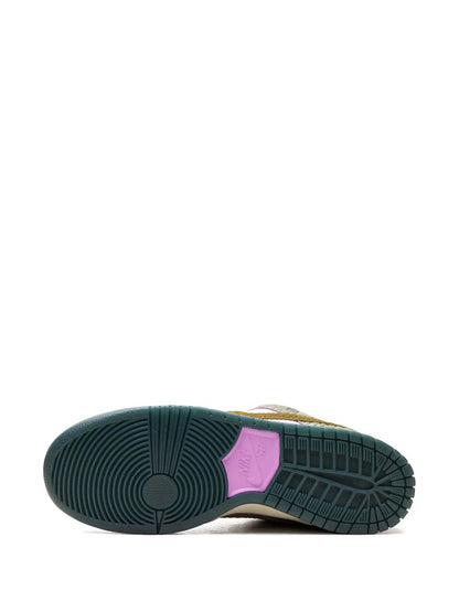 Nike Dunk Low Chameleon